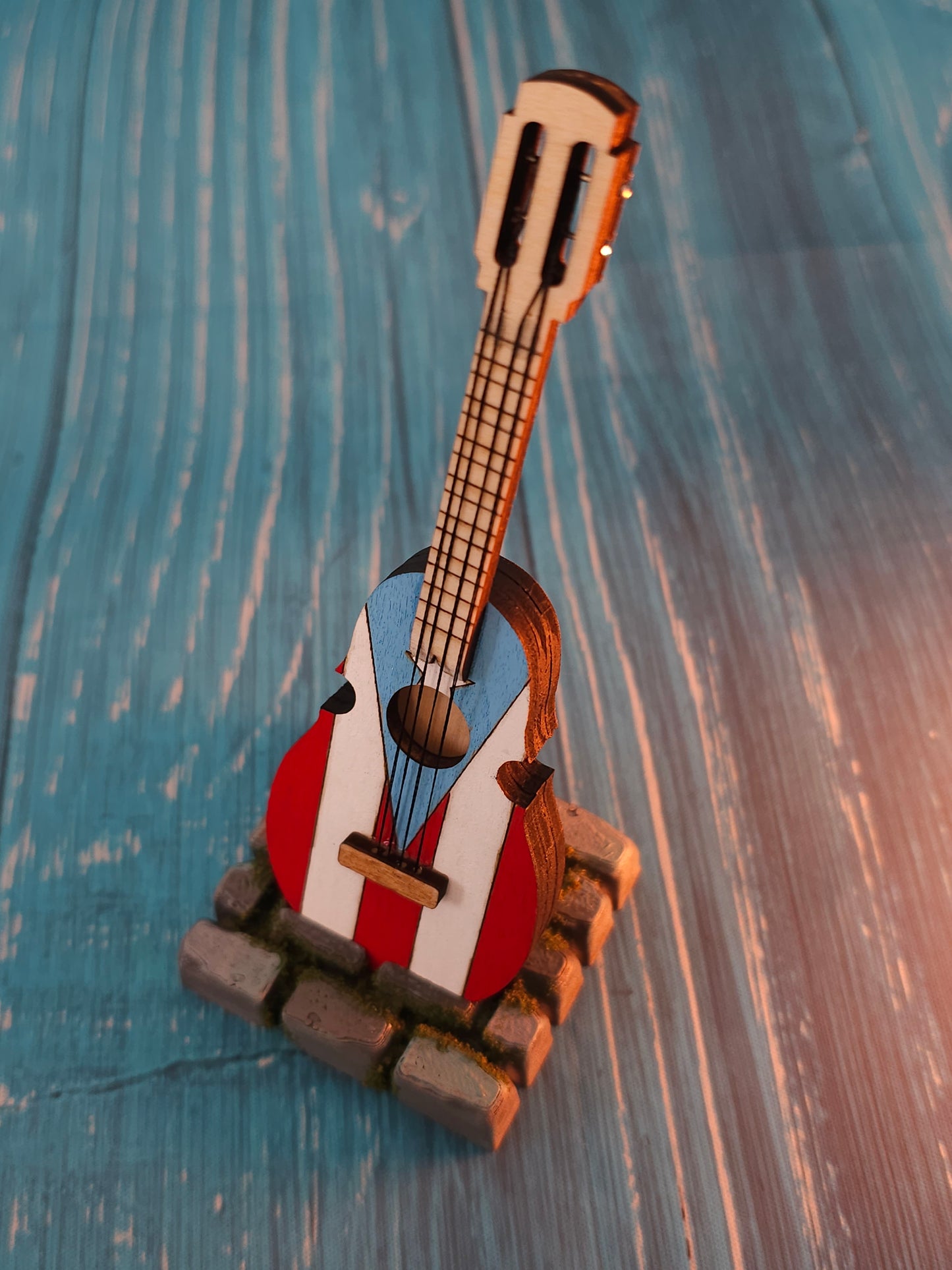 Cuatro Puertorriqueño